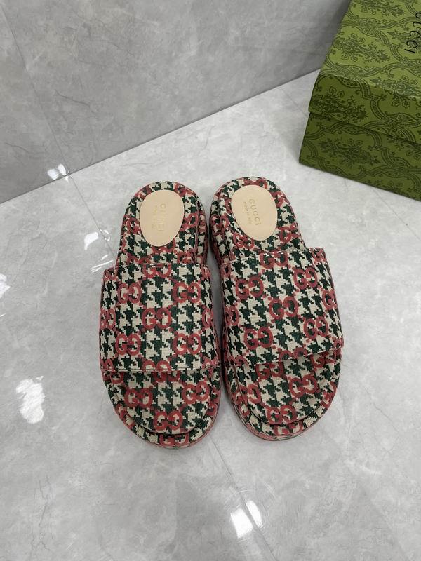 Gucci Men's Slippers 301